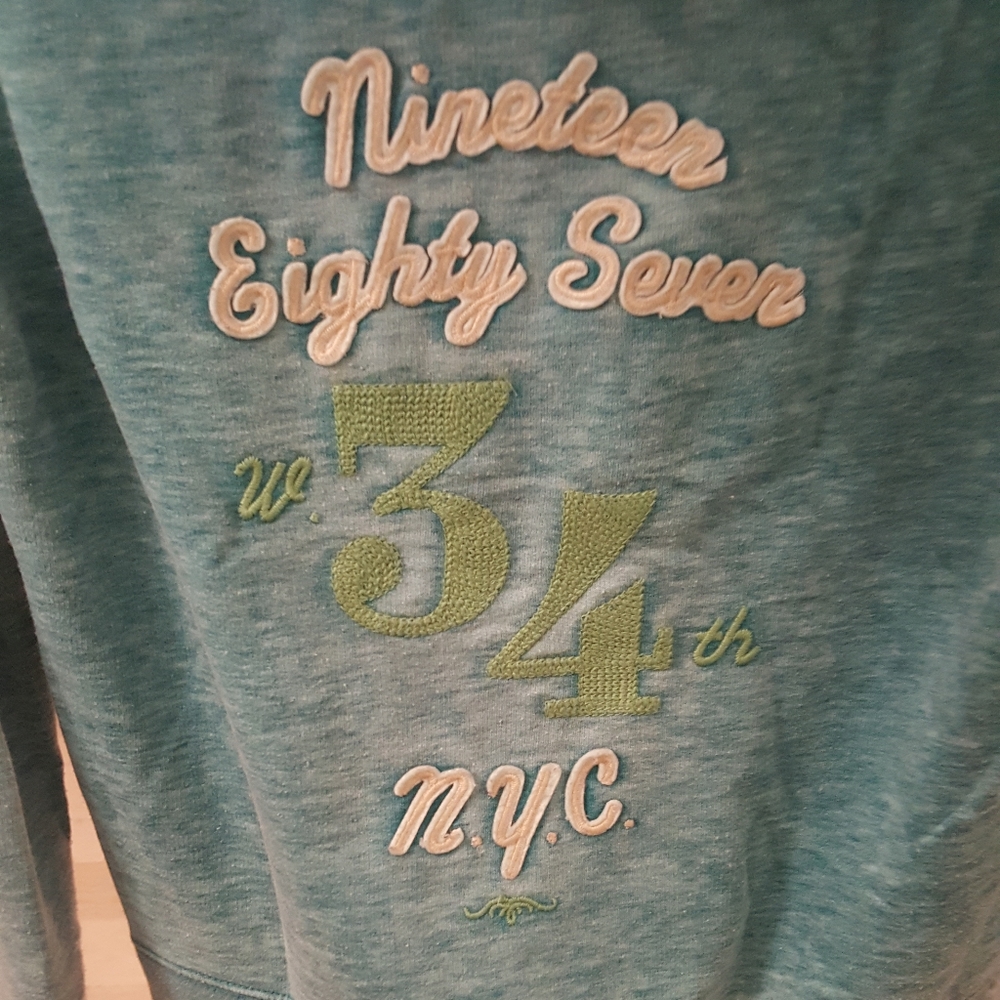 Womens Aeropostale Medium Sweatshirt